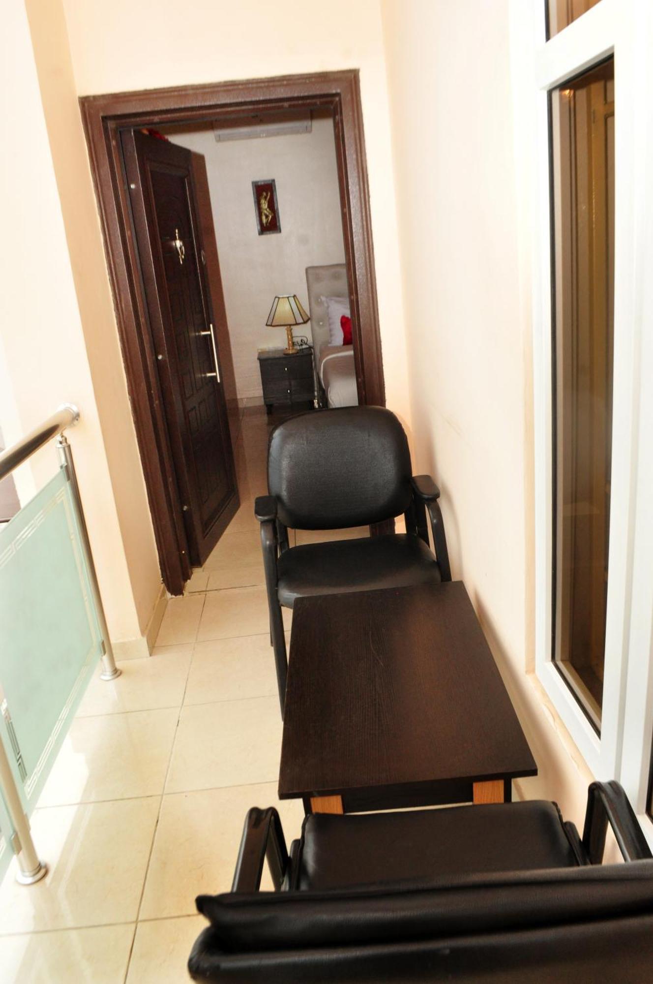 J Gibson Hotel Lagos Exterior foto